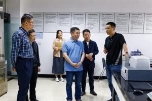 湖北鄂中通世达沥青有限公司总经理黄晶到访九游官方端网页版登录入口