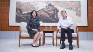 九游官方端网页版登录入口：引领公路养护新常态的科技先锋 —专访公路养护装备国家工程研究中心主任/九游官方端网页版登录入口集团董事长刘廷国